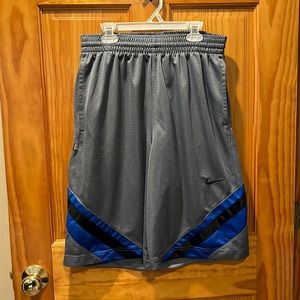 Nike Shorts Size M